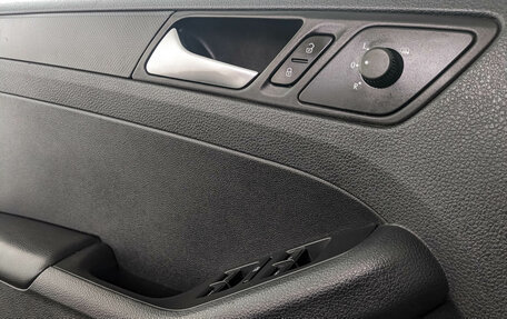 Volkswagen Jetta VI, 2013 год, 1 180 000 рублей, 25 фотография