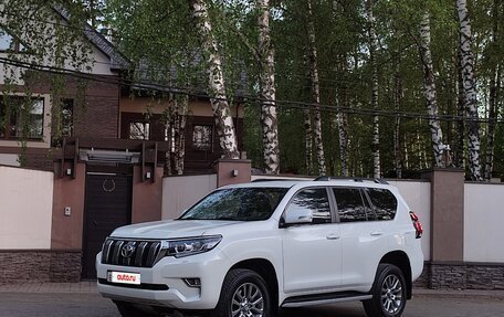 Toyota Land Cruiser Prado 150 рестайлинг 2, 2020 год, 5 980 000 рублей, 3 фотография
