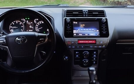 Toyota Land Cruiser Prado 150 рестайлинг 2, 2020 год, 5 980 000 рублей, 8 фотография