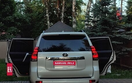 Toyota Land Cruiser Prado 150 рестайлинг 2, 2020 год, 5 980 000 рублей, 33 фотография