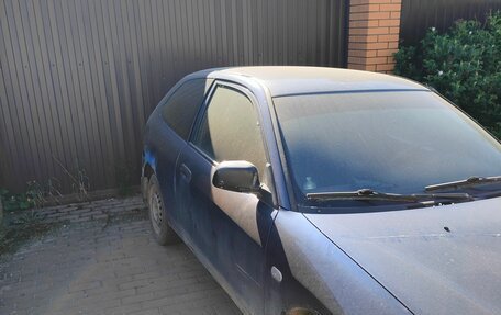 Mitsubishi Colt VI рестайлинг, 2002 год, 150 000 рублей, 3 фотография