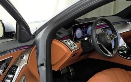 Mercedes-Benz Maybach S-Класс, 2024 год, 30 000 000 рублей, 10 фотография