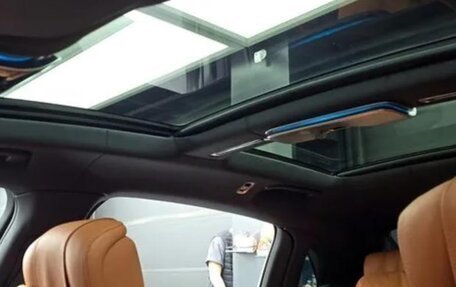 Mercedes-Benz Maybach S-Класс, 2024 год, 30 000 000 рублей, 16 фотография