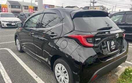 Toyota Yaris, 2022 год, 700 000 рублей, 10 фотография