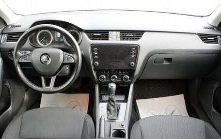 Skoda Octavia, 2017 год, 1 400 000 рублей, 10 фотография