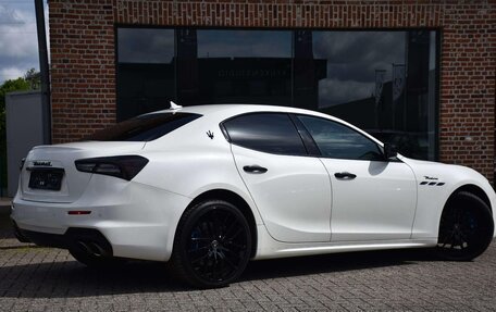 Maserati Ghibli, 2022 год, 4 220 000 рублей, 4 фотография