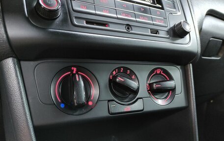 Volkswagen Polo VI (EU Market), 2012 год, 620 000 рублей, 13 фотография