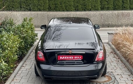 Rolls-Royce Ghost Series II рестайлинг, 2022 год, 31 000 000 рублей, 5 фотография