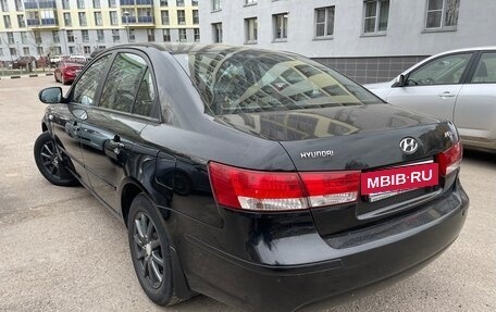 Hyundai Sonata VI, 2010 год, 975 000 рублей, 10 фотография
