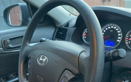Hyundai Sonata VI, 2010 год, 975 000 рублей, 25 фотография