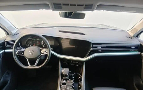 Volkswagen Touareg III, 2020 год, 3 520 200 рублей, 7 фотография