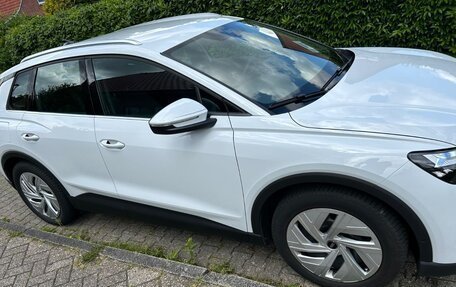 Audi Q4 e-tron, 2022 год, 3 560 000 рублей, 3 фотография