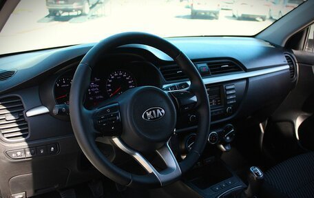 KIA Rio IV, 2019 год, 1 374 000 рублей, 8 фотография