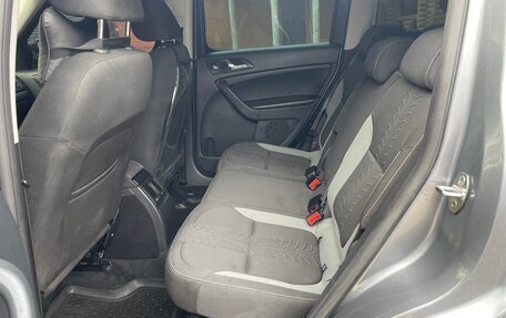 Skoda Yeti I рестайлинг, 2017 год, 1 655 000 рублей, 20 фотография