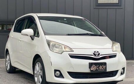 Toyota Ractis II, 2014 год, 700 000 рублей, 3 фотография