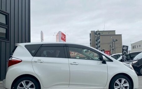 Toyota Ractis II, 2014 год, 700 000 рублей, 4 фотография