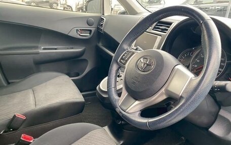 Toyota Ractis II, 2014 год, 700 000 рублей, 12 фотография