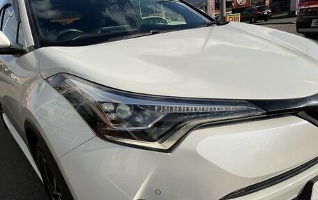 Toyota C-HR I рестайлинг, 2019 год, 1 400 000 рублей, 21 фотография
