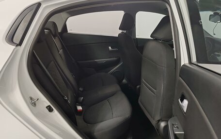 KIA Rio III рестайлинг, 2015 год, 1 050 000 рублей, 20 фотография