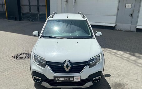 Renault Sandero II рестайлинг, 2022 год, 1 249 000 рублей, 2 фотография
