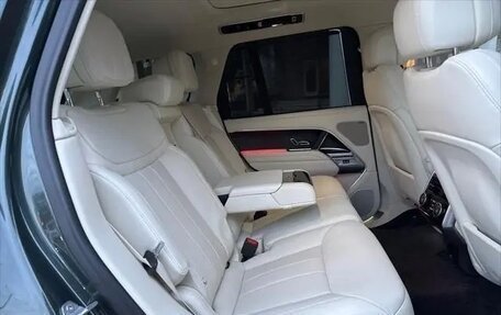 Land Rover Range Rover IV рестайлинг, 2022 год, 12 400 000 рублей, 17 фотография