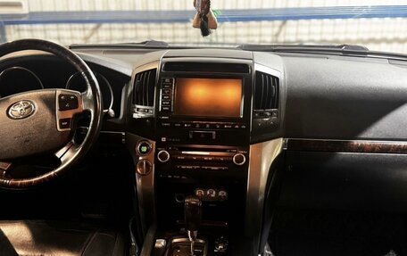 Toyota Land Cruiser 200, 2011 год, 2 990 000 рублей, 7 фотография