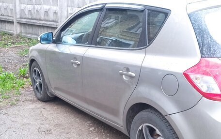 KIA cee'd I рестайлинг, 2010 год, 730 000 рублей, 7 фотография