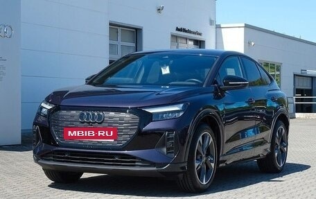 Audi Q4 e-tron, 2022 год, 3 740 000 рублей, 2 фотография