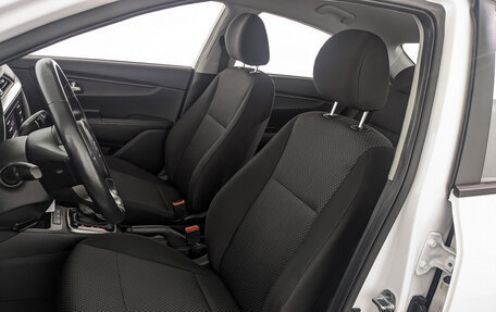 KIA Rio IV, 2021 год, 1 695 000 рублей, 20 фотография