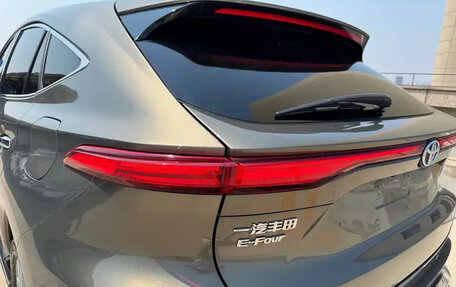 Toyota Harrier, 2022 год, 3 694 000 рублей, 4 фотография
