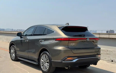 Toyota Harrier, 2022 год, 3 694 000 рублей, 6 фотография
