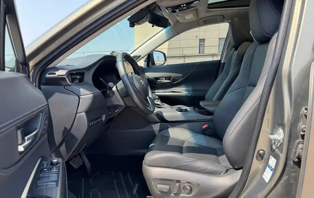 Toyota Harrier, 2022 год, 3 694 000 рублей, 16 фотография