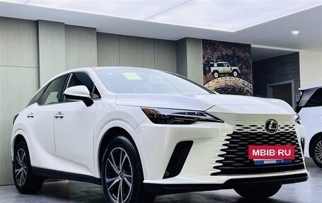 Lexus RX IV рестайлинг, 2025 год, 6 800 000 рублей, 3 фотография