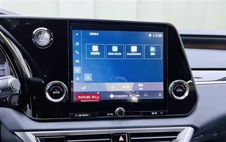 Lexus RX IV рестайлинг, 2025 год, 6 800 000 рублей, 12 фотография