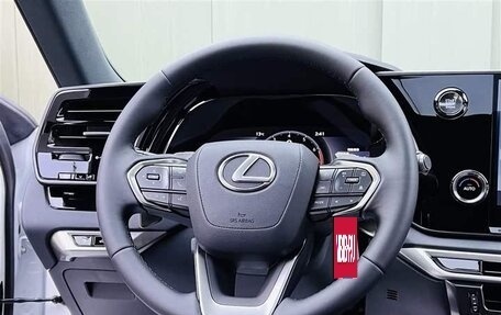 Lexus RX IV рестайлинг, 2025 год, 6 800 000 рублей, 10 фотография