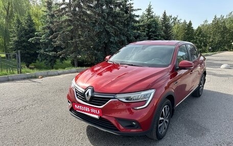 Renault Arkana I, 2020 год, 1 980 000 рублей, 2 фотография