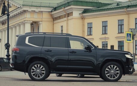 Toyota Land Cruiser, 2023 год, 11 900 000 рублей, 3 фотография