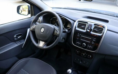 Renault Logan II, 2016 год, 550 000 рублей, 13 фотография