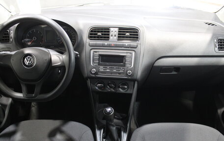 Volkswagen Polo VI (EU Market), 2018 год, 917 000 рублей, 9 фотография