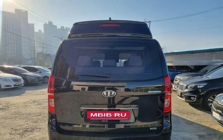 Hyundai Grand Starex Grand Starex I рестайлинг 2, 2020 год, 2 250 200 рублей, 3 фотография