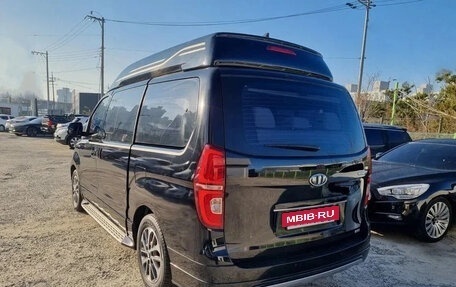 Hyundai Grand Starex Grand Starex I рестайлинг 2, 2020 год, 2 250 200 рублей, 4 фотография