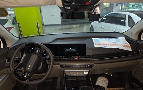 KIA Carnival, 2025 год, 5 500 000 рублей, 4 фотография