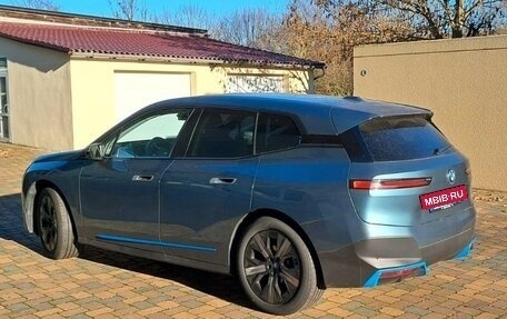 BMW iX, 2022 год, 5 710 000 рублей, 4 фотография