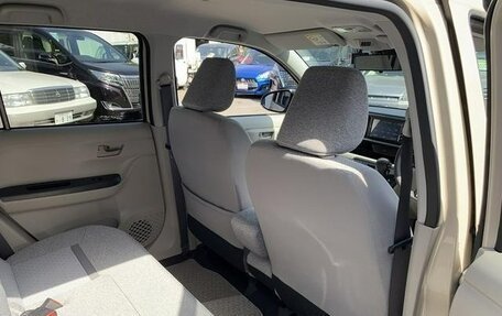 Toyota Passo III, 2022 год, 550 000 рублей, 23 фотография