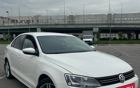 Volkswagen Jetta VI, 2012 год, 950 000 рублей, 6 фотография