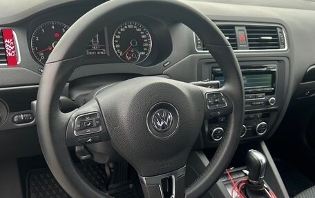 Volkswagen Jetta VI, 2012 год, 950 000 рублей, 8 фотография