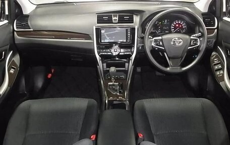 Toyota Premio, 2017 год, 1 289 000 рублей, 6 фотография