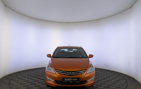 Hyundai Solaris II рестайлинг, 2015 год, 1 075 000 рублей, 2 фотография