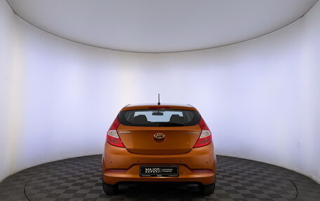 Hyundai Solaris II рестайлинг, 2015 год, 1 075 000 рублей, 6 фотография