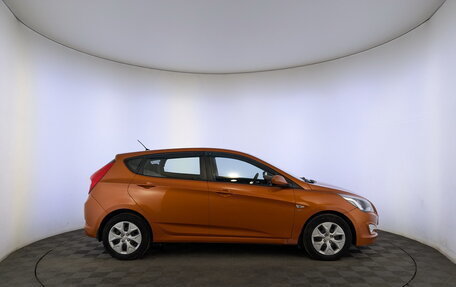 Hyundai Solaris II рестайлинг, 2015 год, 1 075 000 рублей, 4 фотография